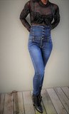 Extra hoge taille blue jeans._