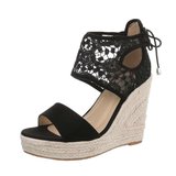 Zomerse zwarte wedge sandaal Celie._