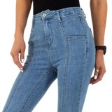 Hoge taille blue jeans ._