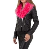 Fashion zwarte leatherlook jacket met roze pels._