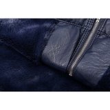 Stylishe donker blauwe winterjas in leather look._