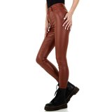 Skinny leatherlook broek in steenrode kleur._