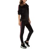 Sportieve zwarte velvet loungewear._