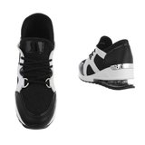 Trendy hoge zwarte sneaker Justina._