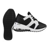 Trendy hoge zwarte sneaker Justina._