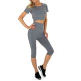 Grijze 2 delige fitness-yoga outfit._