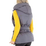 Stylische korte grijze gewatteerde bodywarmer._