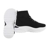 Trendy hoge zwarte sock sneaker Zazie._