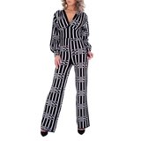 Zwarte jumpsuit met motief._