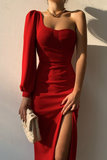 Elegante rode one shoulder midi jurk._