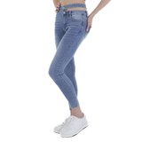 Trendy blauwe cut out jeans._