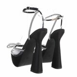 Fashion hoge zwarte pump Pandora._