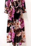 Sierlijke rose mixed maxi jurk met kleurige bloemenprint._