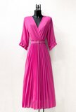 Elegante fuchsia plisse maxi jurk. SOLD OUT_