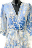Trendy blauwe mix maxi plisse jurk._
