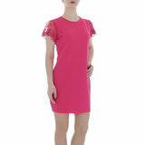 Trendy fuchsia korte bodycon jurk._