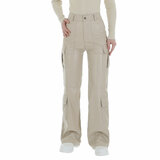 Pantalon cargo beige en aspect cuir_