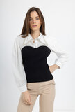 Zwart-witte popeline shirt met fancy kraag met strass-steentjes en parels_