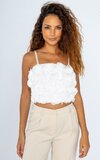 Trendy witte crop top met bloemen_