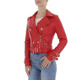 Sportieve korte rode leatherlook jacket_