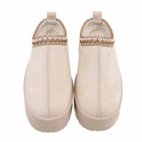 Beige kort daimen winterlaarsje Altina  _