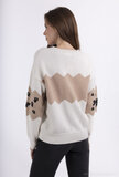 Wit-beige trui met borduursel_