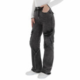 Pantalon cargo gris tendance en denim_