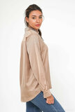 Elegante taupe satijnen oversized hemdblouse_