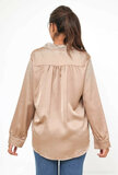 Elegante taupe satijnen oversized hemdblouse_