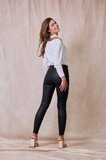 Zwarte slim fit leatherlook broek_