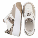 Witte lage sneaker Cecilia met snakedetail_