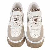 Witte lage sneaker Cecilia met snakedetail_