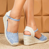 Blauwe hoge sandaal met sleehak Branka_