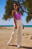 Trendy licht beige broek met wijde pijpen_