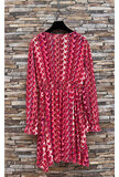 Mooie korte fuchsia-rode jurk met print_