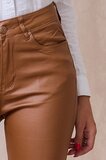 Pantalon slim camel en similicuir_