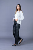 Zwarte leatherlook broek met wijde pijpen_