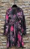 Mooie korte zwart-fuchsia jurk met print_