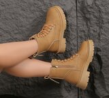 Camel boot Cerella_