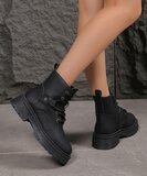 Zwarte boot Charlina_