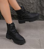 Zwarte boot Charlina_