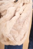 Beige xxl schoudertas in imitatiebont_
