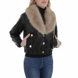 Korte zwarte leatherlook  jacket met beige imitatiebonte kraag_