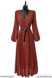 Klassieke terracotta maxi plisse jurk _