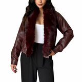 Trendy korte bordeaux leatherlook  jacket met zwarte imitatiebonte kraag_