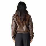 Trendy korte bruine leatherlook  jacket met bruine imitatiebonte kraag_