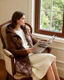 Trendy terracotta midi gewatteerde pufferjas_