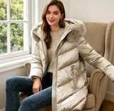 Cozy beige midi  gewatteerde winterjas met shiny look_