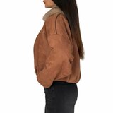 Trendy camel bomber jacket in leatherlook versierd met nailheads_