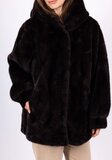 Korte donker bruine faux fur jas met mink effect_